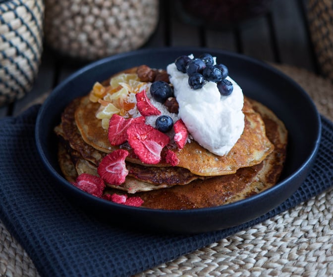 Pannkakor med kokosvispgrädde