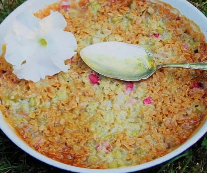 Knäckig rabarberpaj