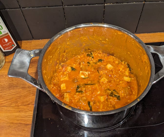 Antiinflammatorisk gryta med tofu och mango